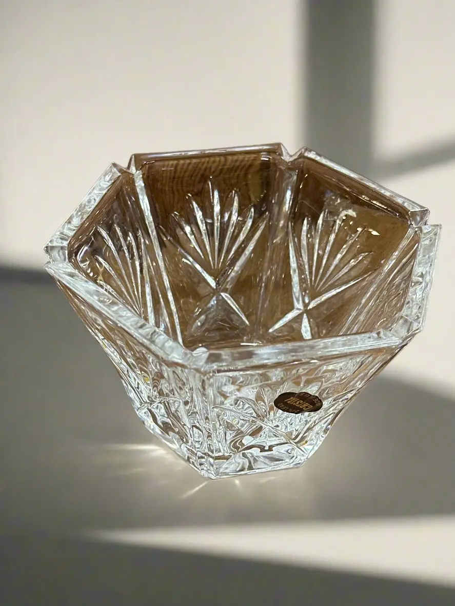 Small Hexagon Vrystal Bowl 1