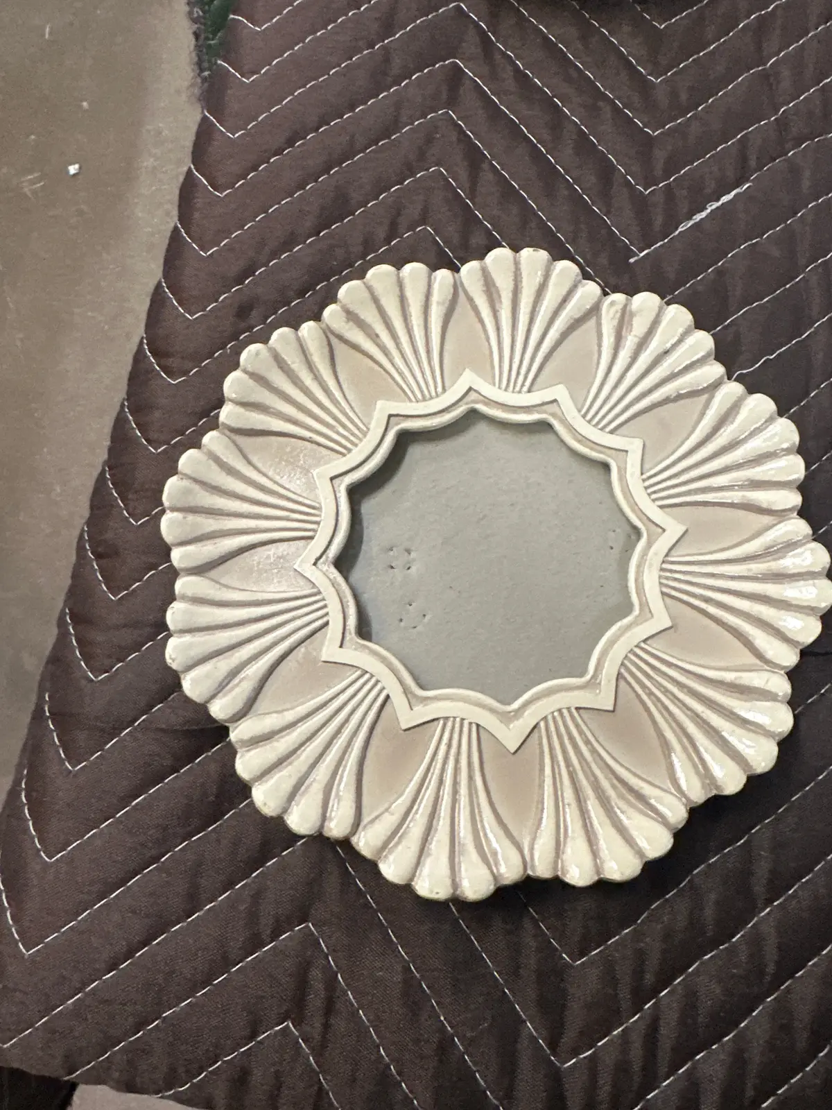 Round Leafy Frame 1