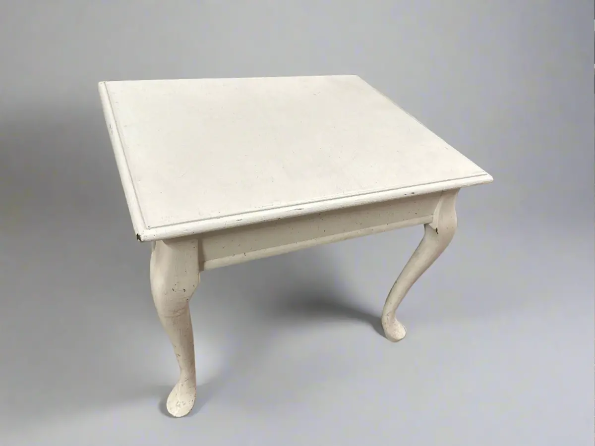 Queen Anne White Table 1