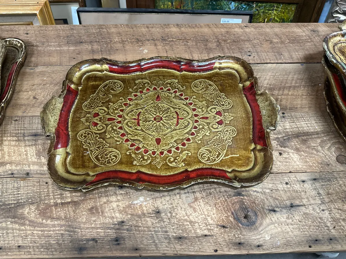 Medium Red And Gold Florentine Tray 1