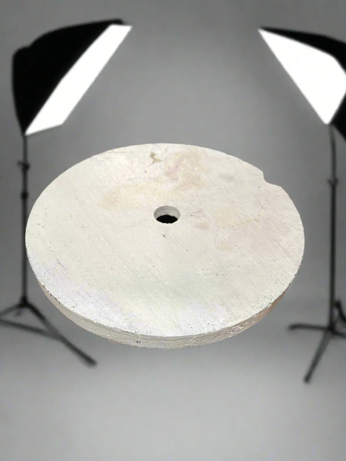 White Metal Base 1