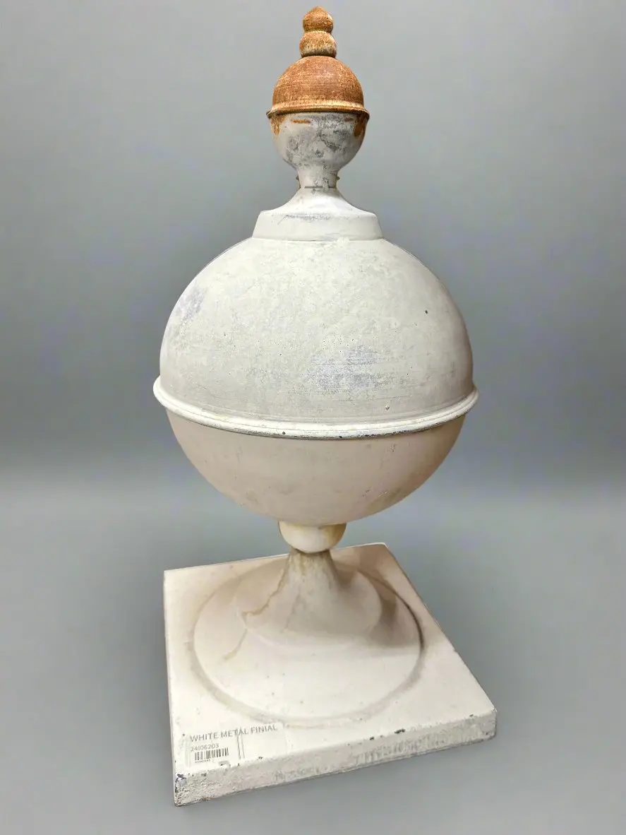 White Metal Finial 1