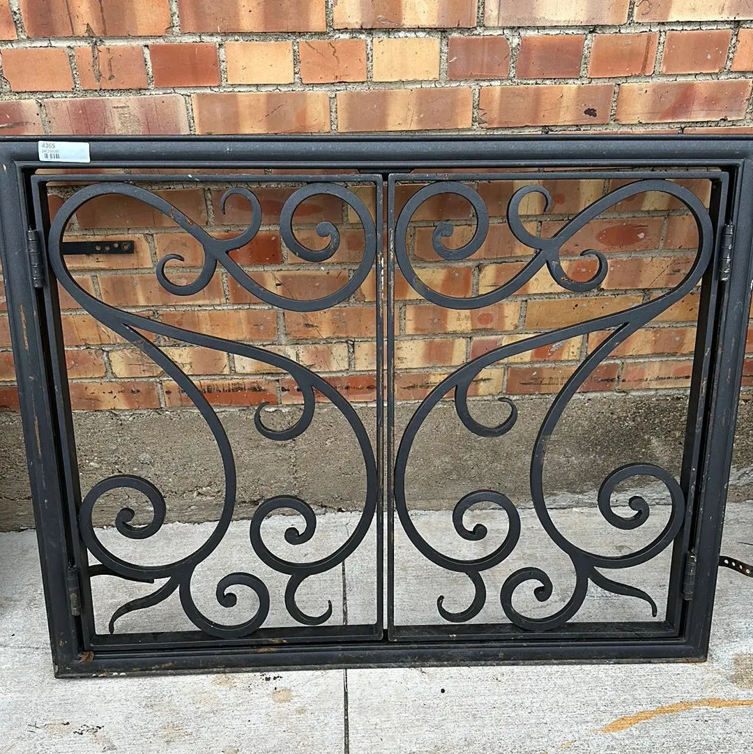 Heavy Wrought Iron Fire Place Screen 1