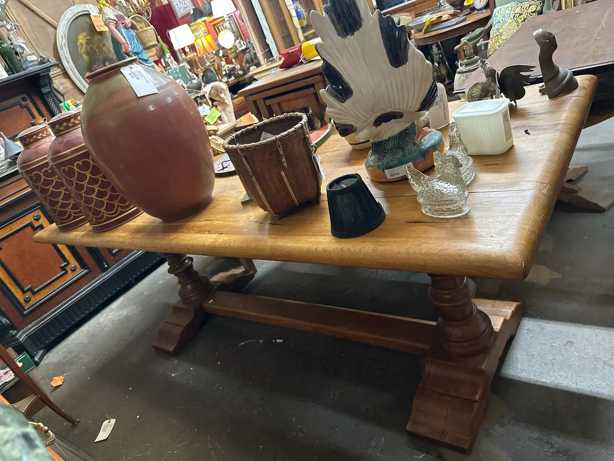 Single Pedestals Oak Farm Table 1