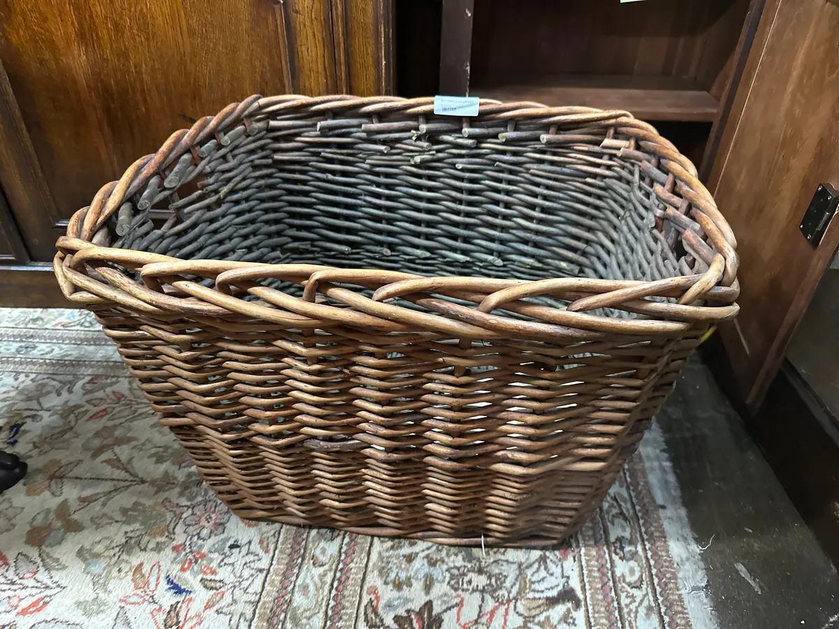Large Rectangular Basket 1