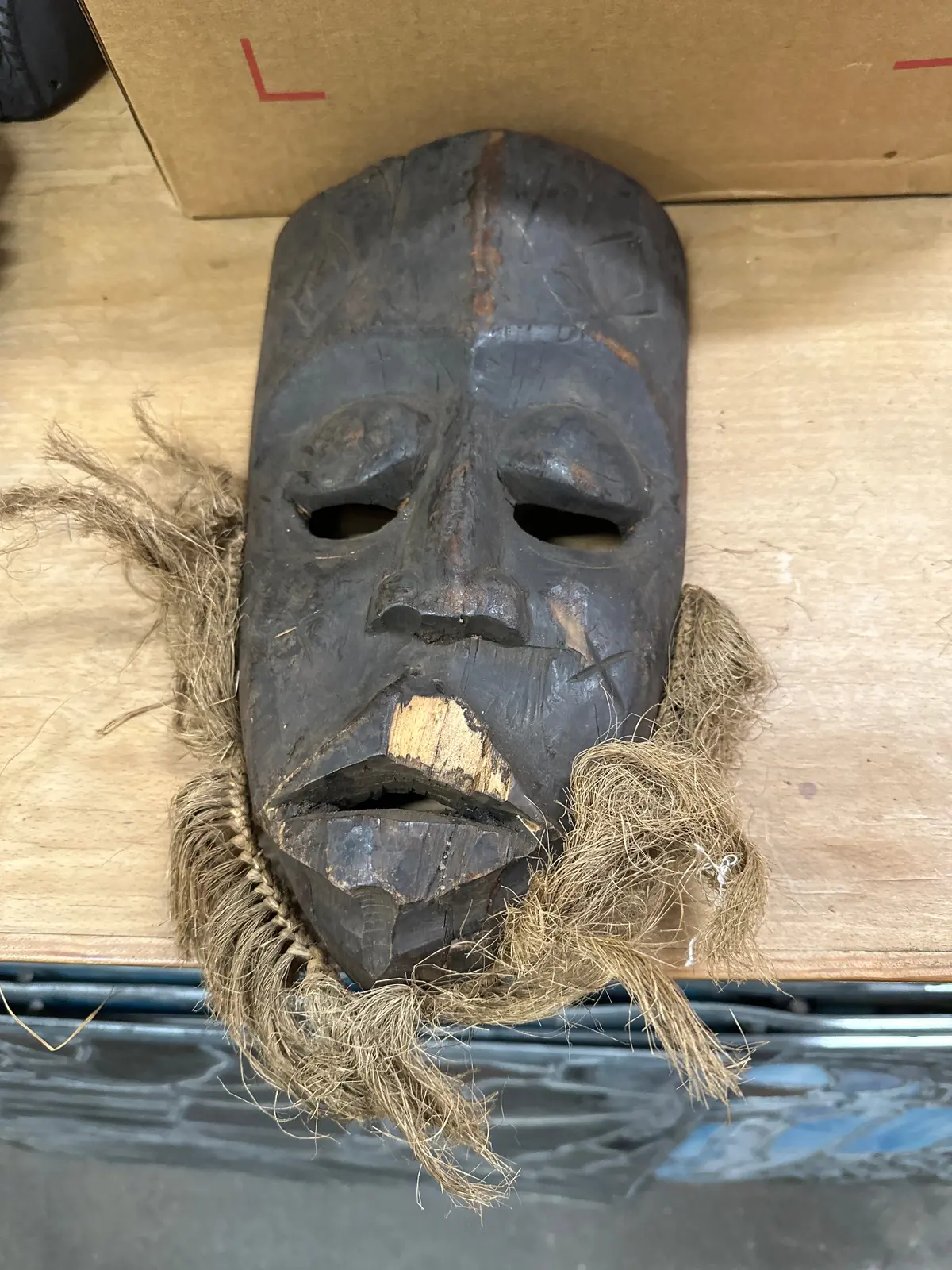 Medium African Mask 1