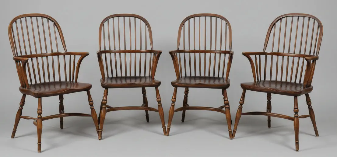 Set Of 4 Windsor Back Arm Chairs 1