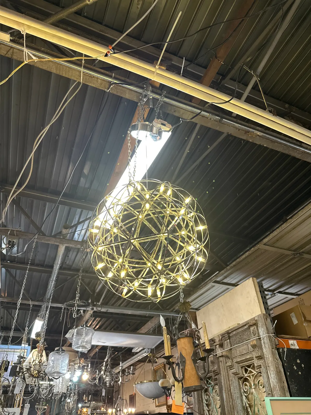 Modern Digital Globe Light 1