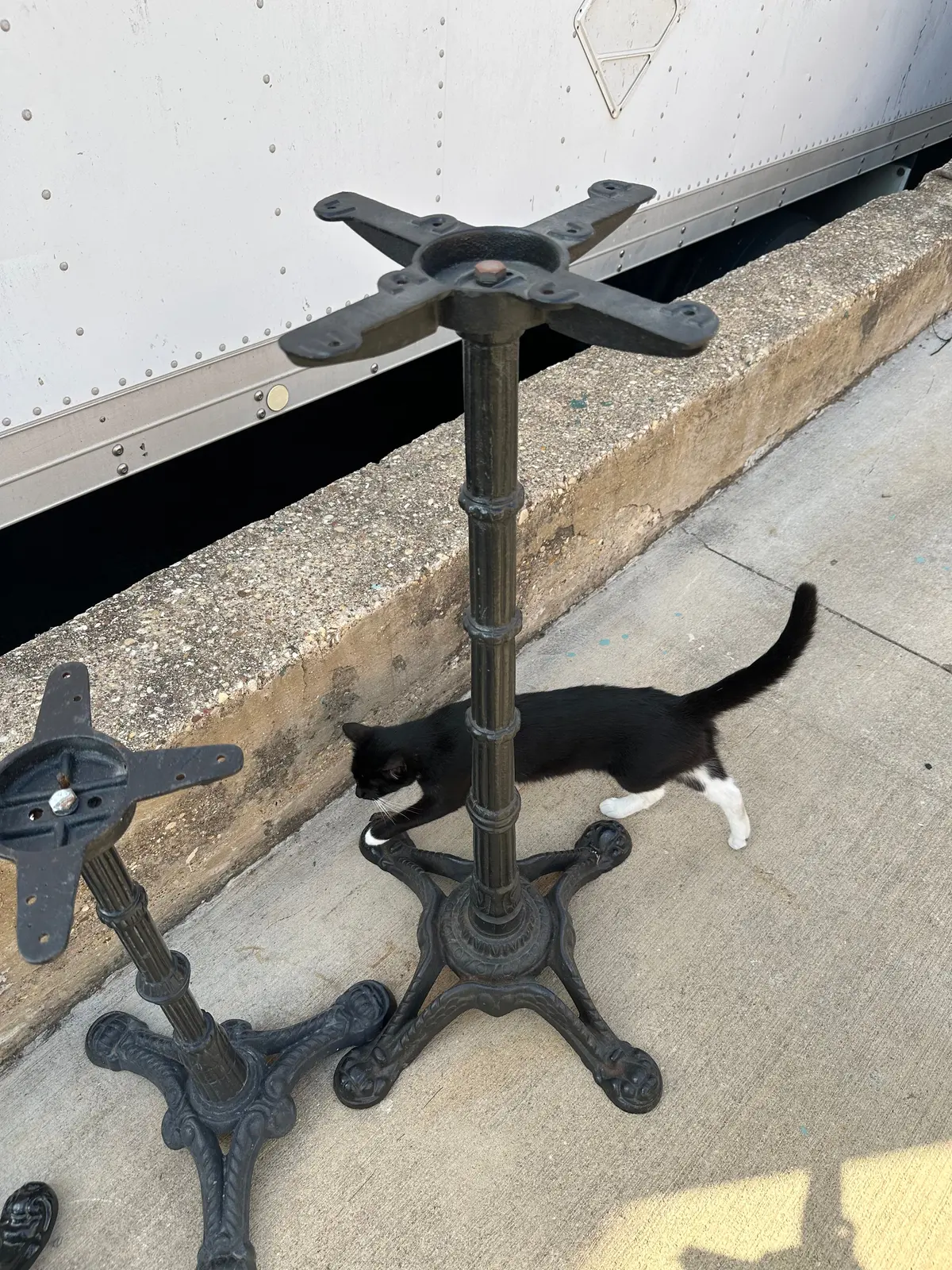 Bar Top Pub Table Base 1
