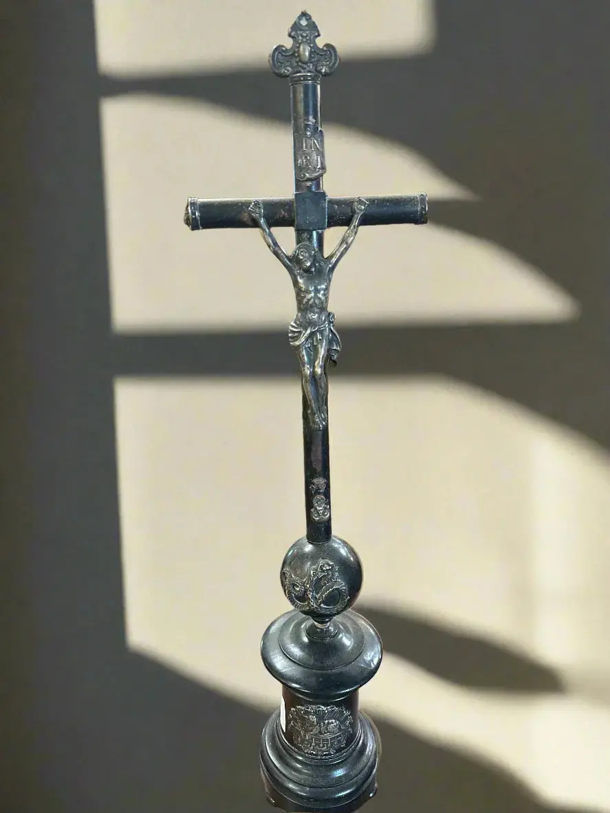 Small Ebonized Crucifix 1
