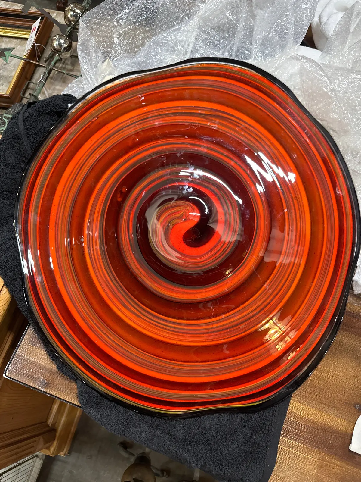Blown Glass Swirl Wall Mounted 1