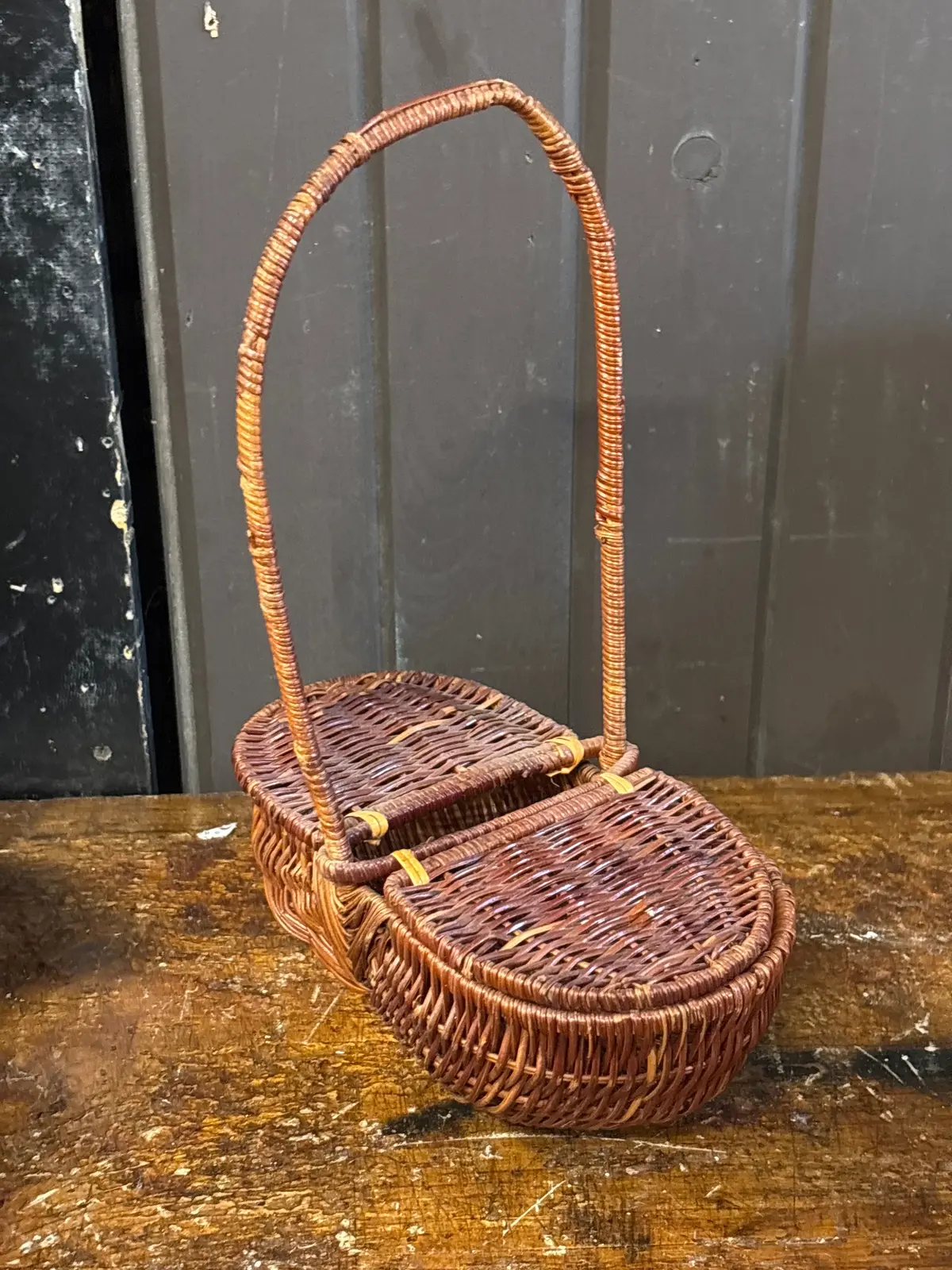 Small Brown Kidney Basket 1