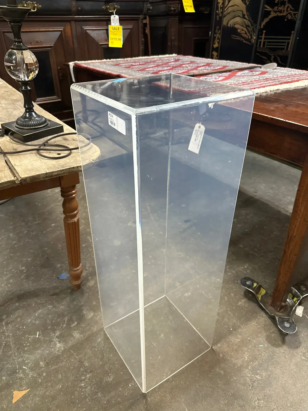 Mid Century Modern Acrylic Pedestal 1