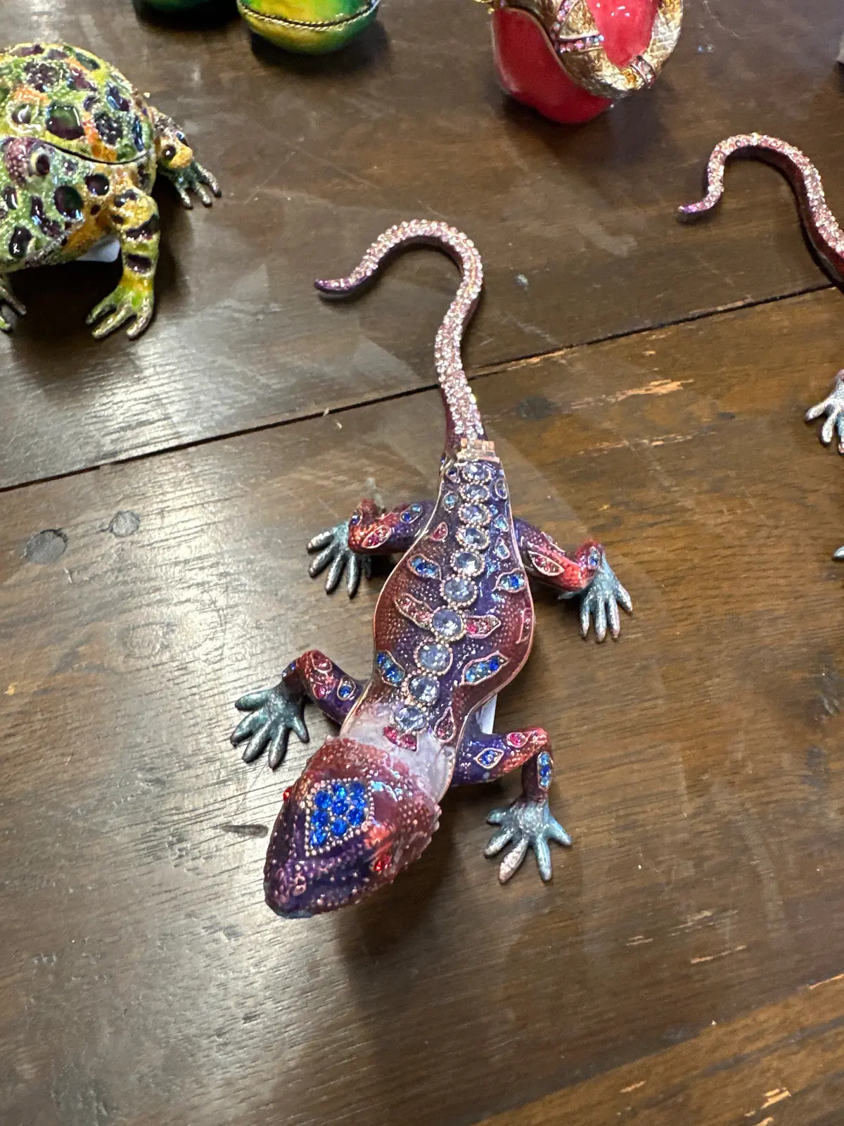 Small Enameled And Jeweled Lizard Box 1