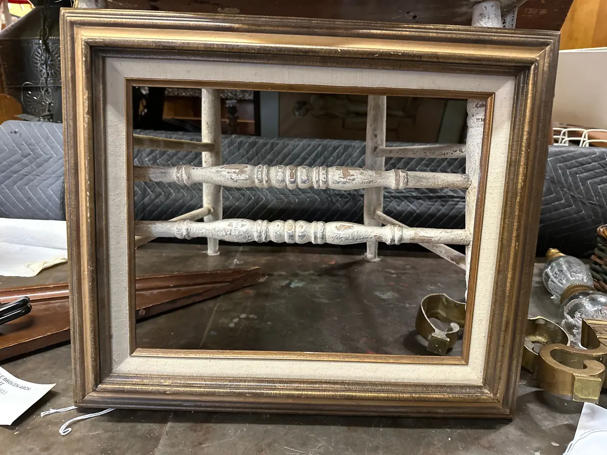 Gold And Brown Frame With Linen Filet 1
