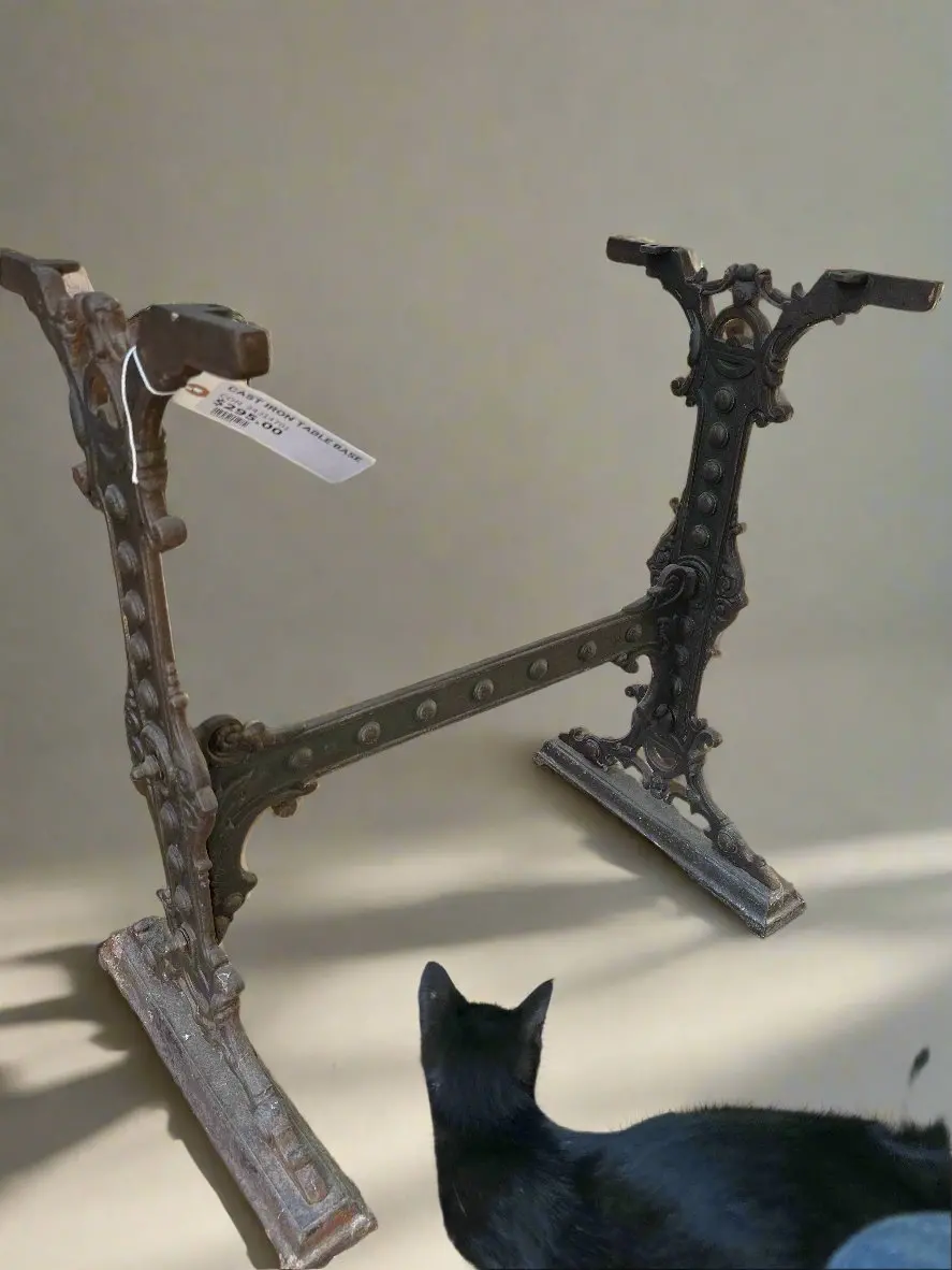 Cast Iron Table Base 1