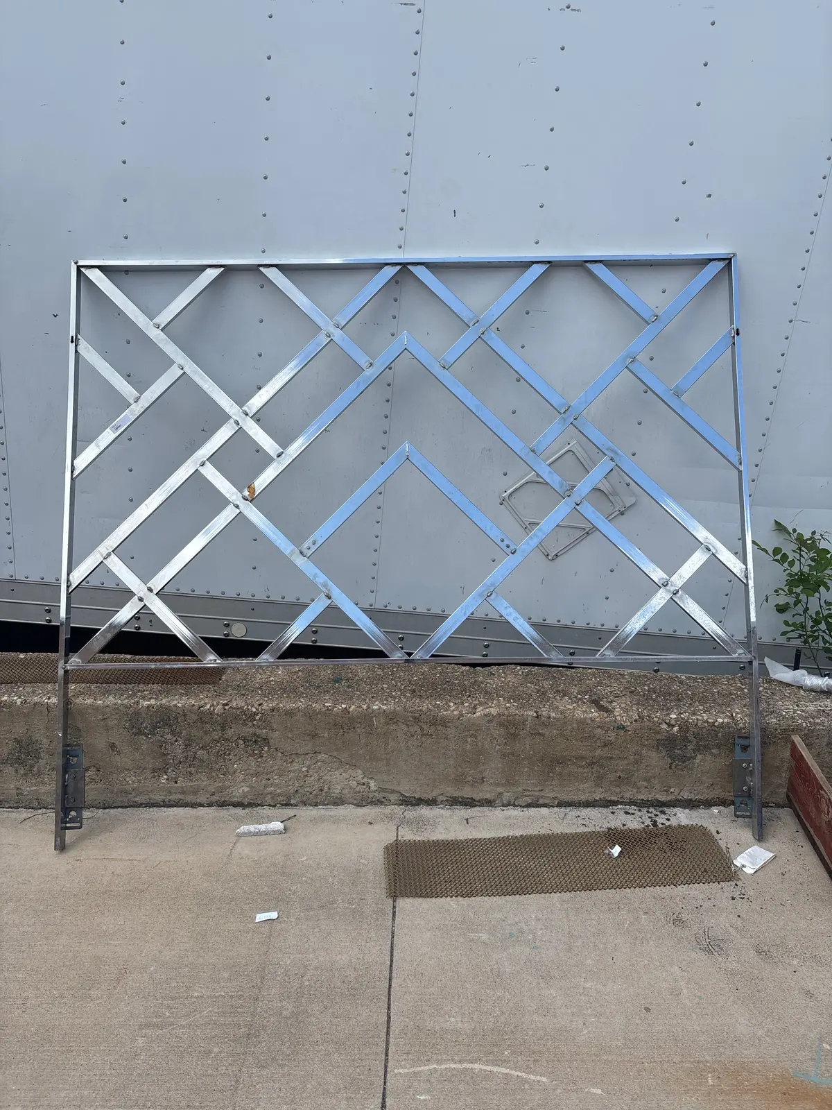 Chrome King Size Head Board 1