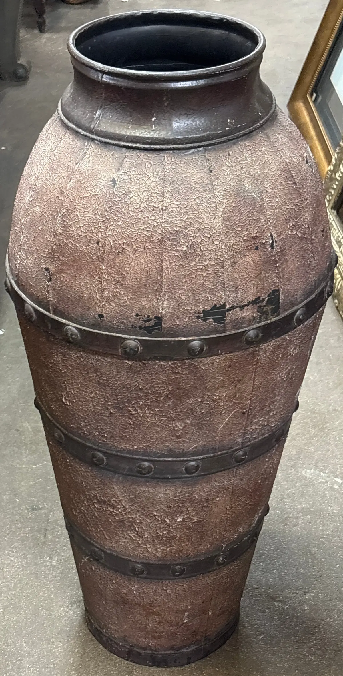 Metal Floor Vase 1