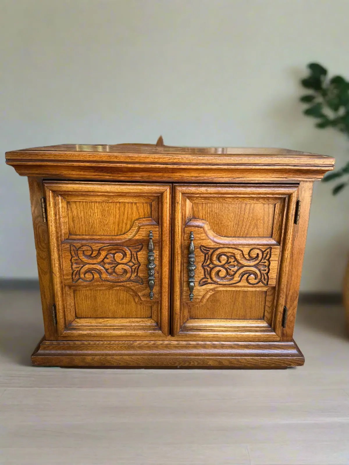 Mid Century Oak Low 2 Door Cabinet 1
