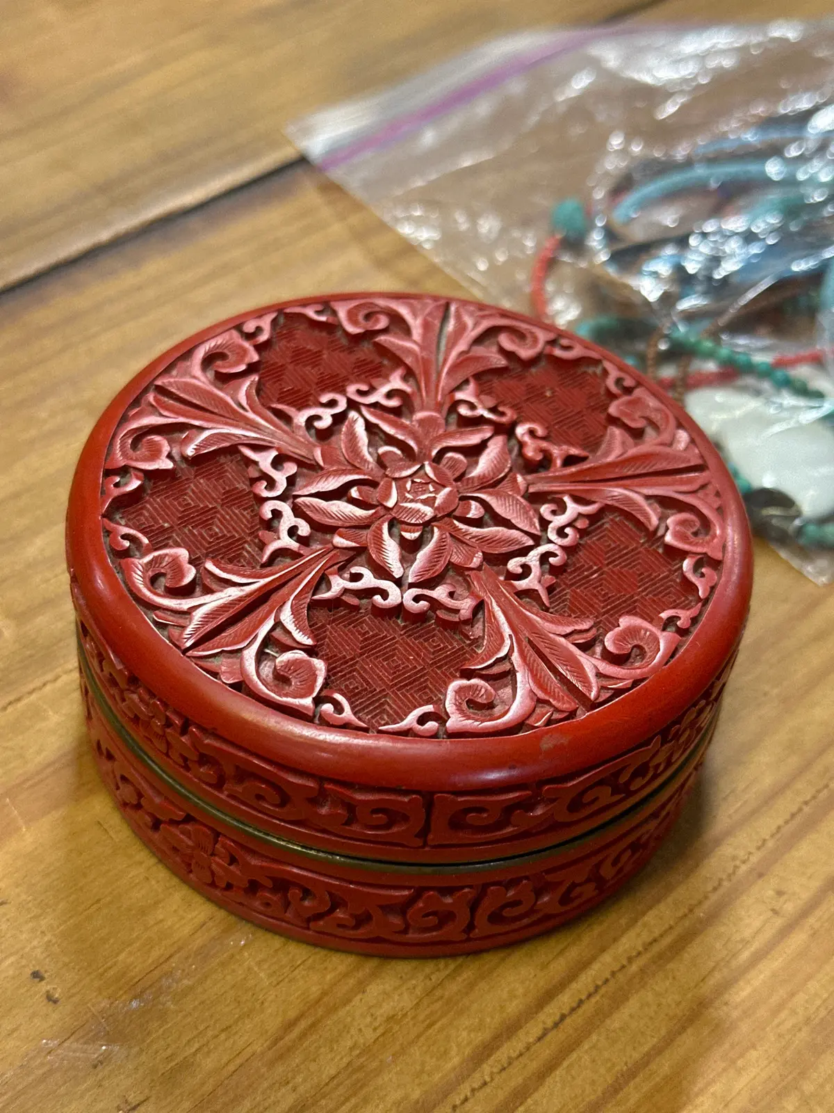Round Cinnabar Box 1