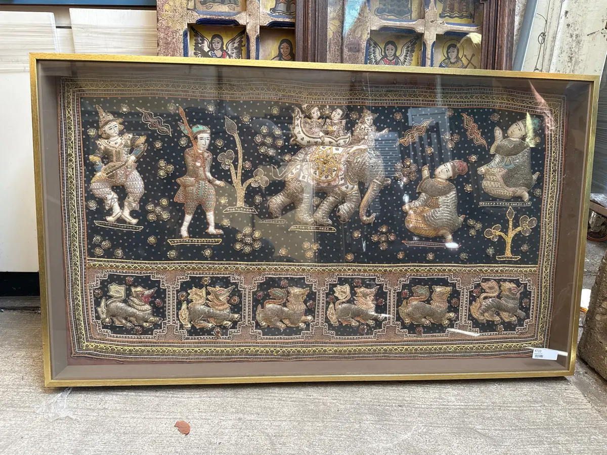 Large Framed Kalaga 1