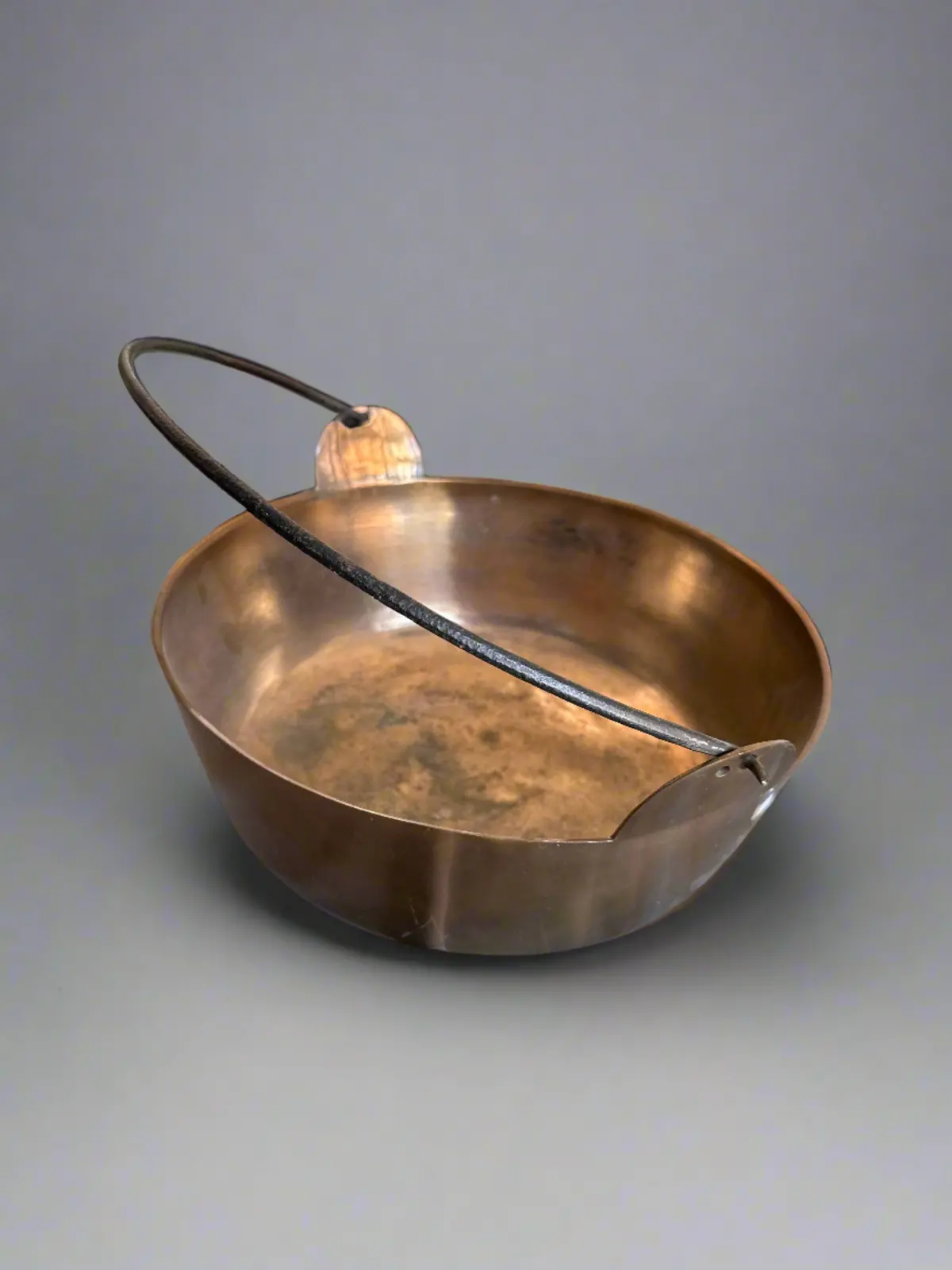 Japanese Copper Pot With Iron Handle 1