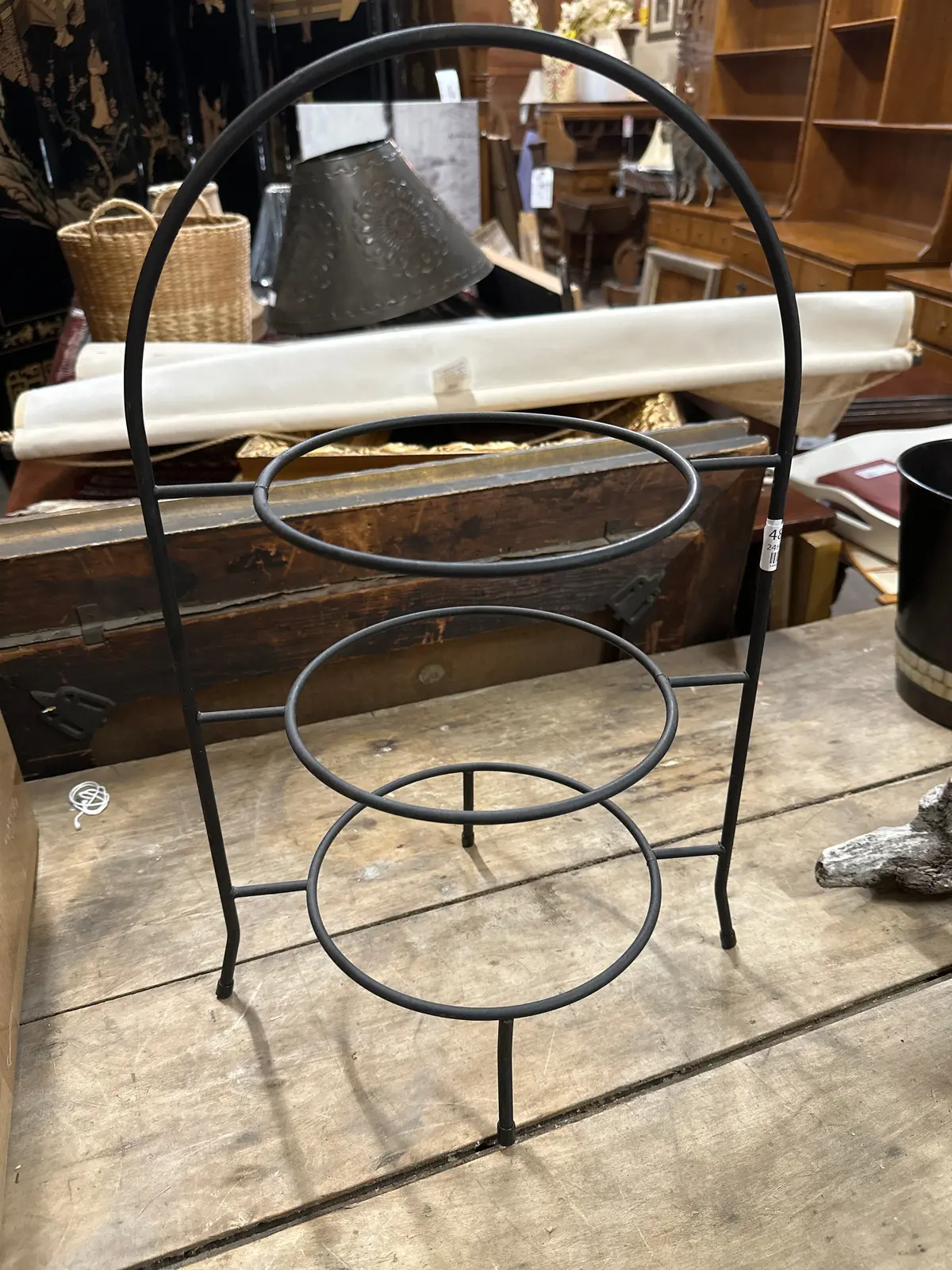 3 Tiered Iron Plate Stand 1