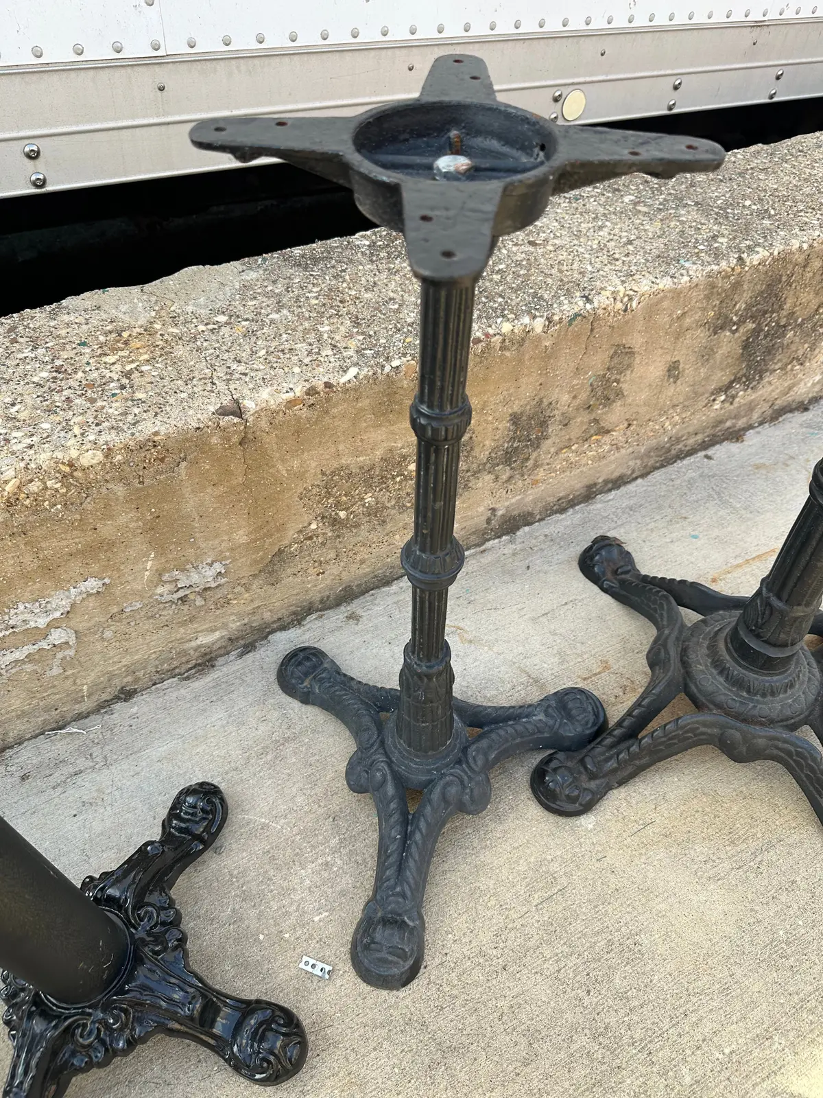 Small Trifoot Iron Pub Table Base 1