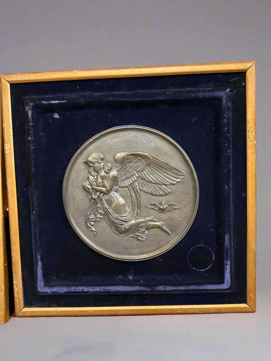 Framed Bertel Thorvaldsen Angelic Plate 1