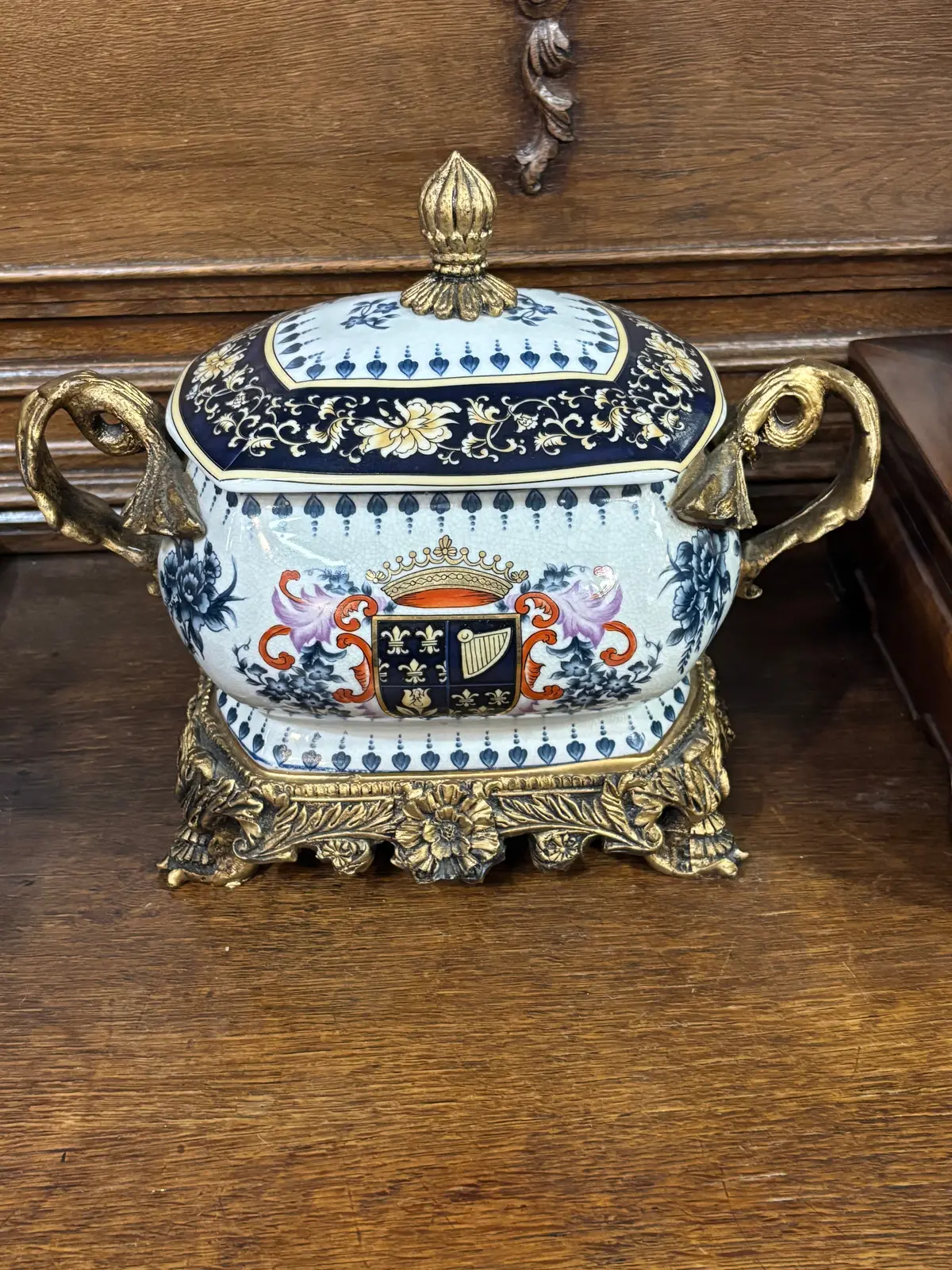Porcelain Covered Dish With Crown (Reproduction) 1