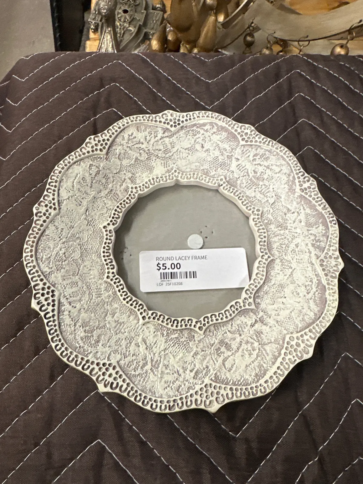 Round Lacey Frame 1