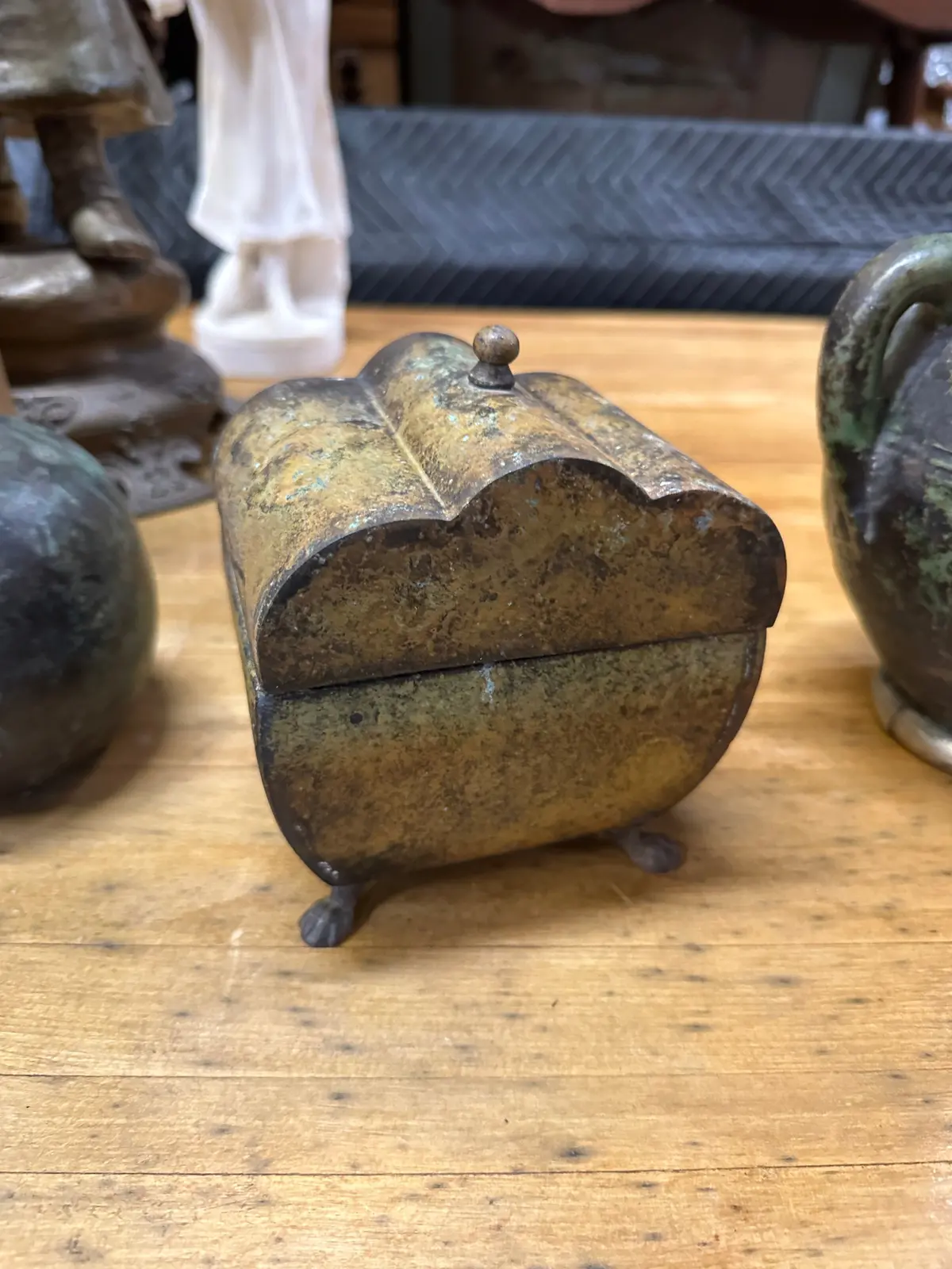 Footed And Lidded Green Metal Box Tin Box 1