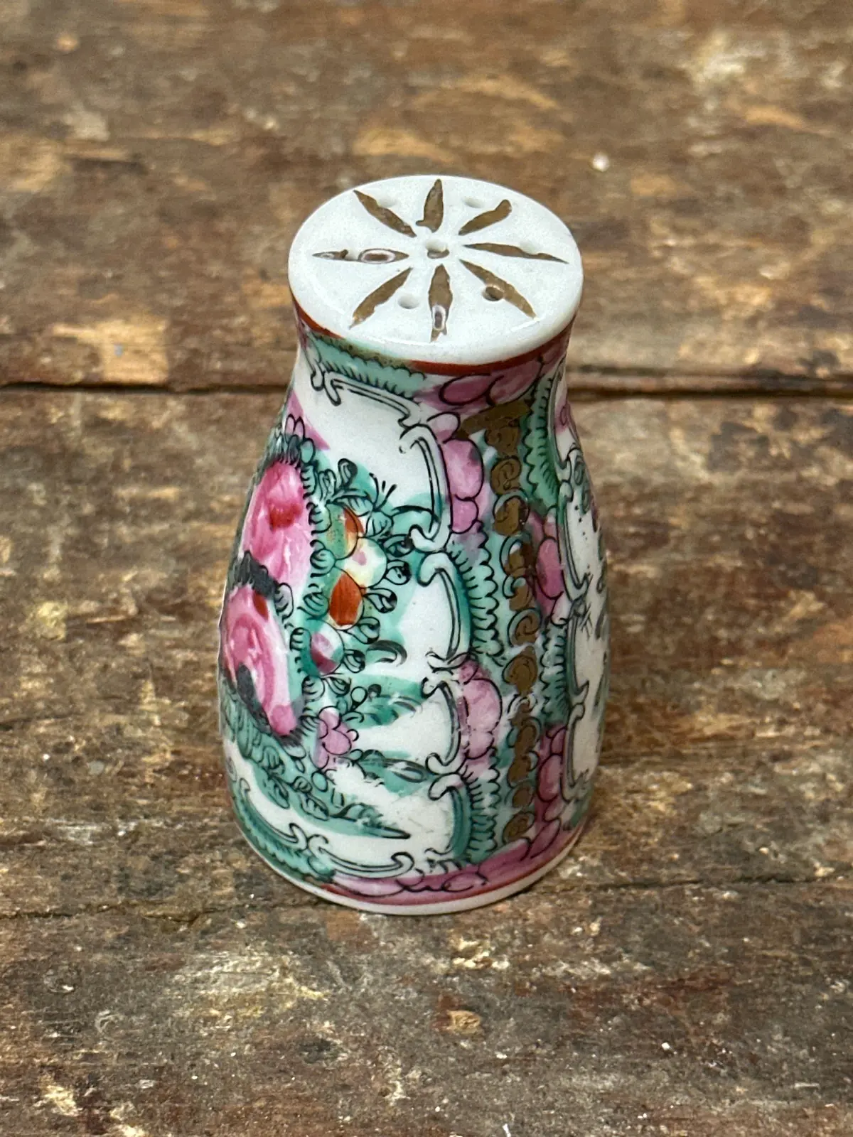 Rose Famille China Shaker 1