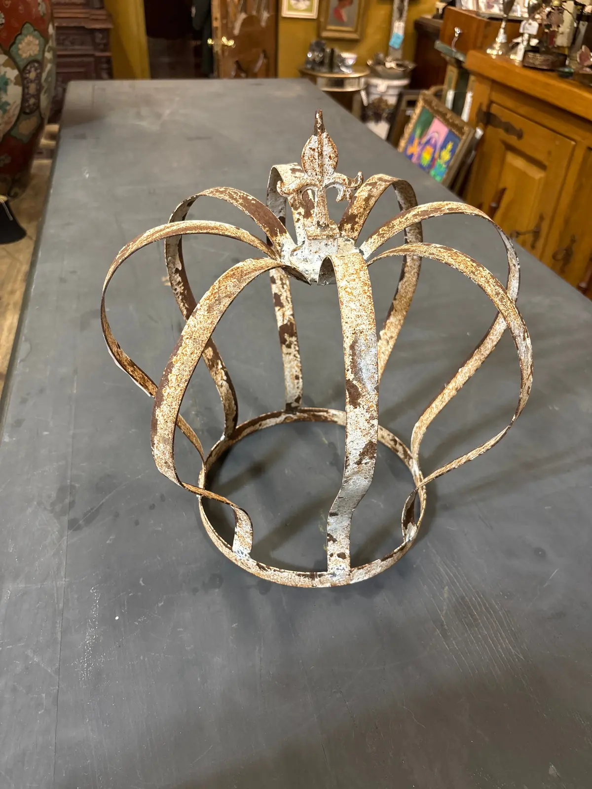 Large Whte Iron Crown 1