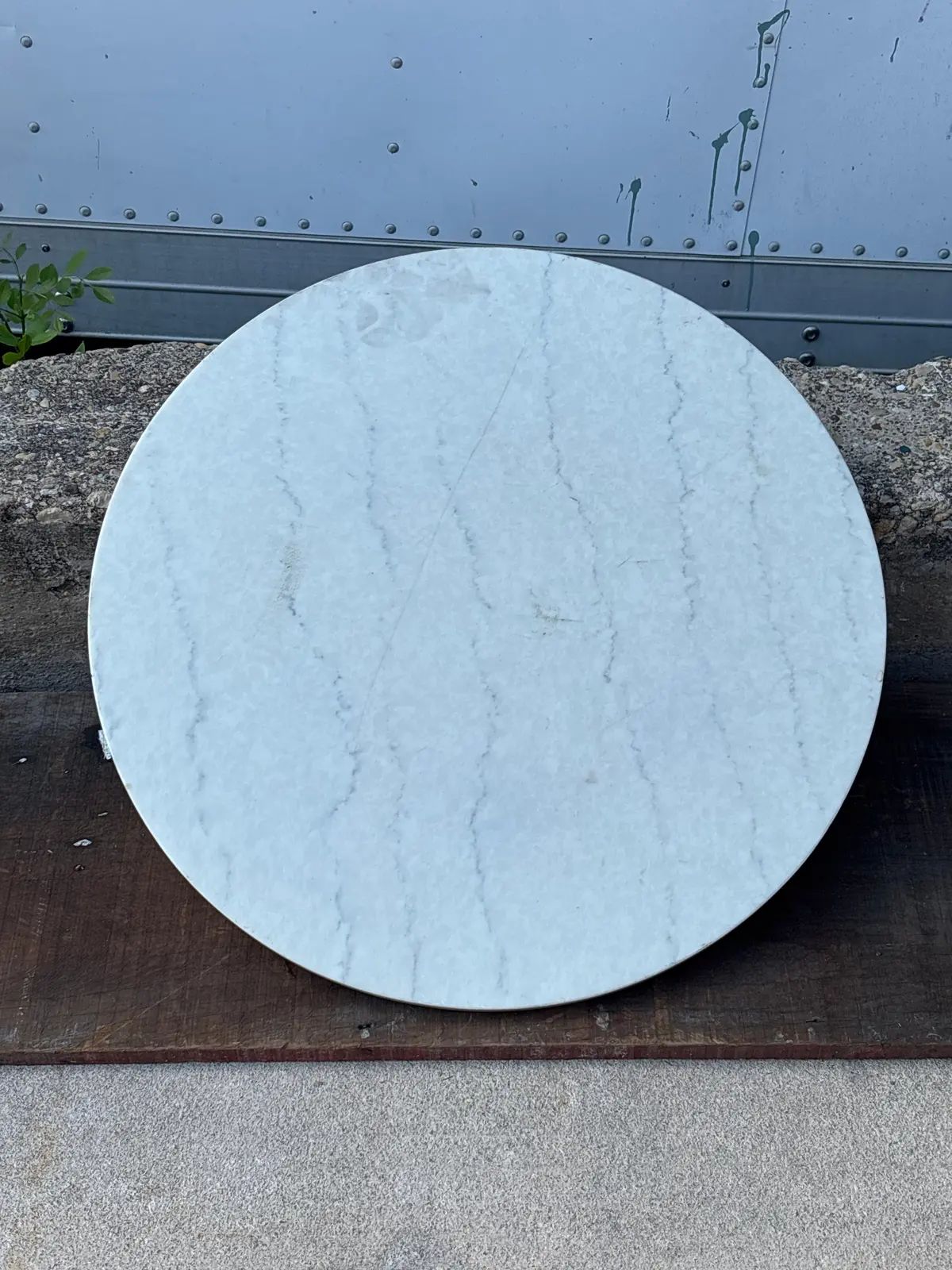 Medium White Round Marble Top 1