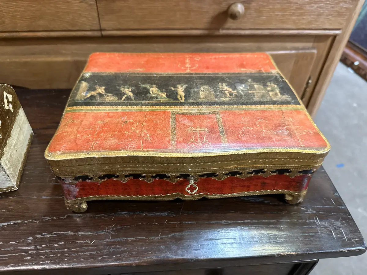 Florentine Box With Cherubim 1