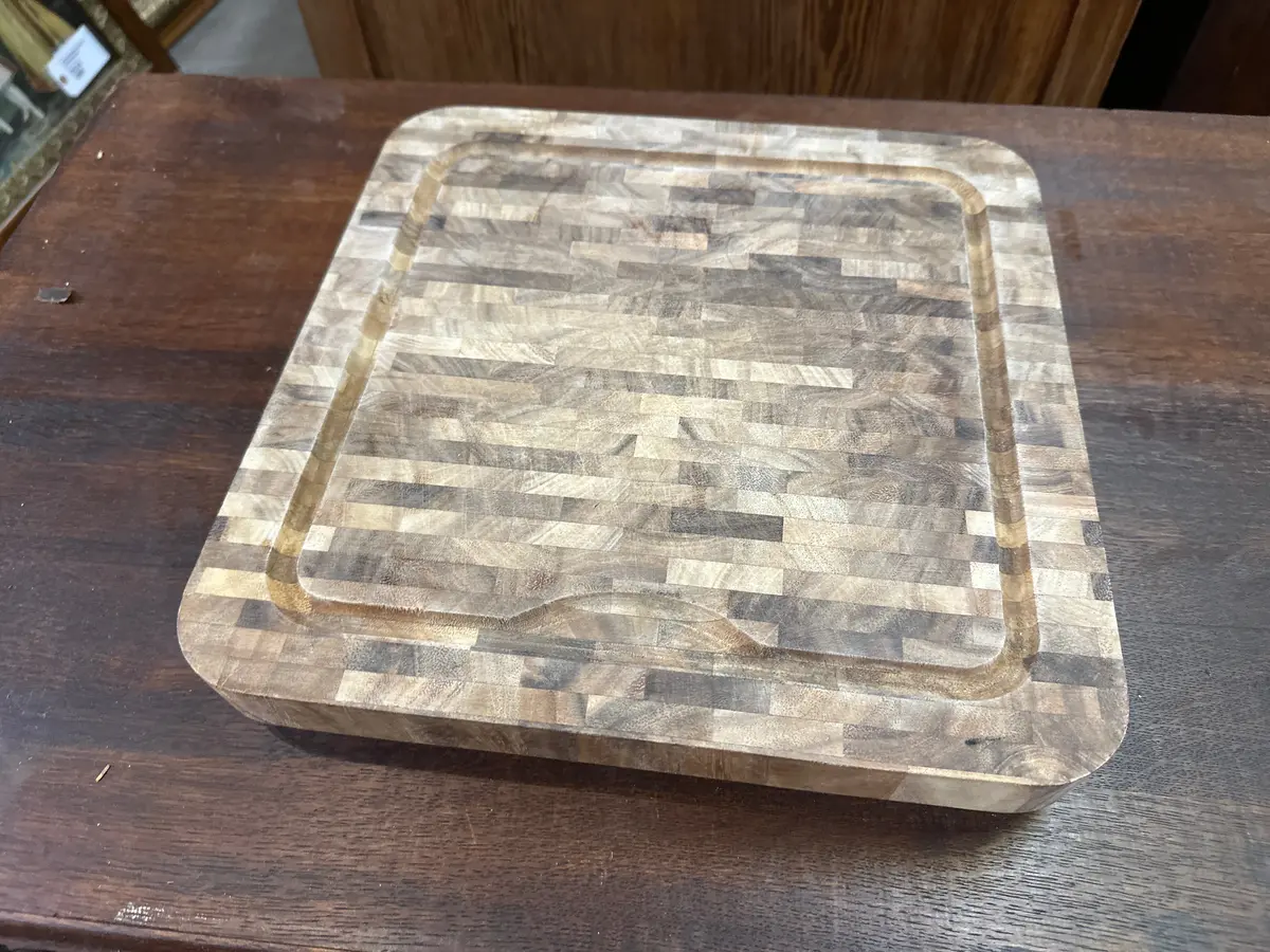 Heavy Rustic Square Cutting Board 1