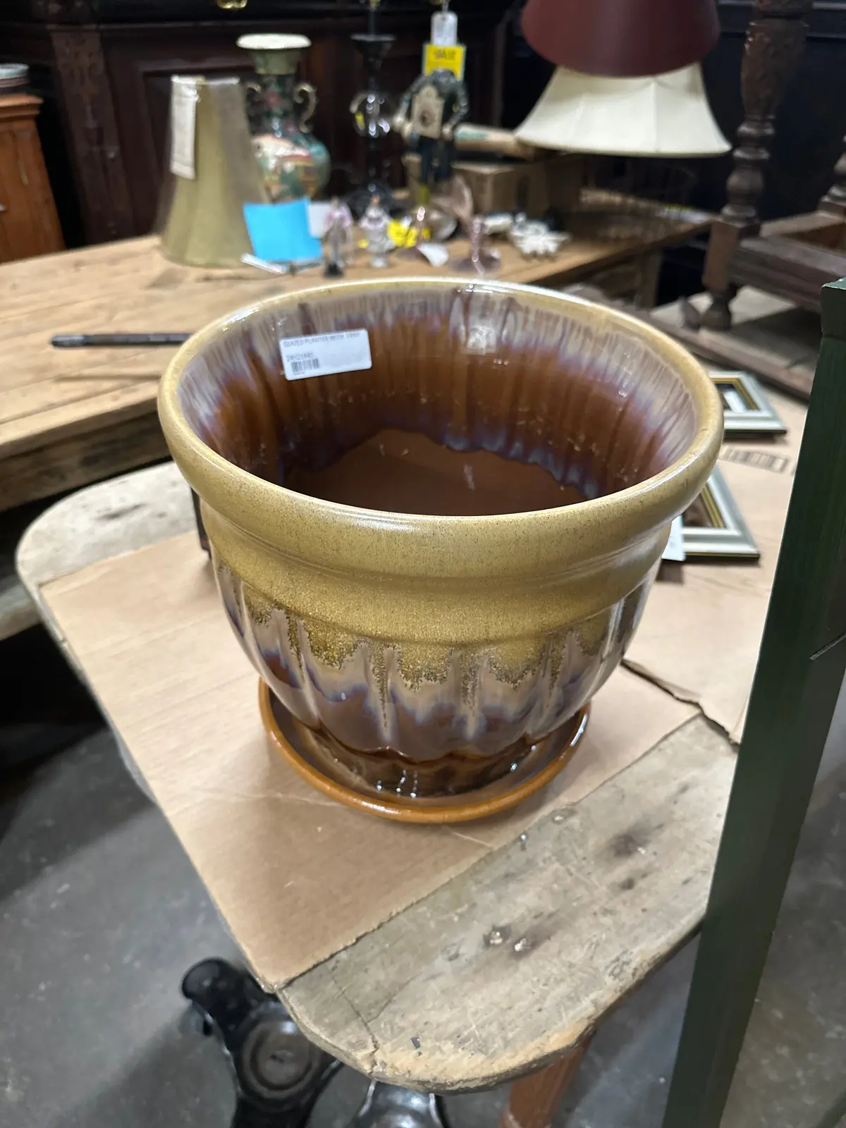 Glazed Planter With  Tray 1