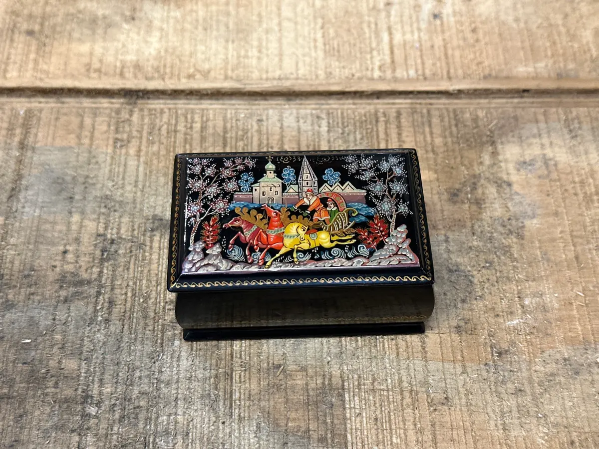 Small Rectangular Russian Box 1