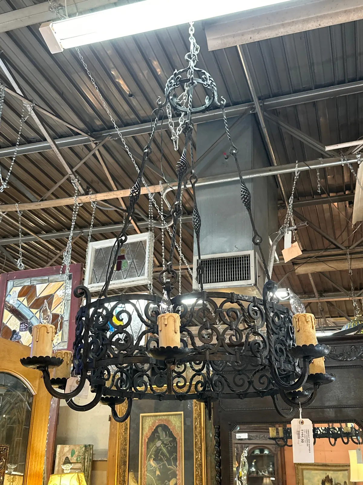 Wrought Iron Shaped 8 Light Chandelier 1