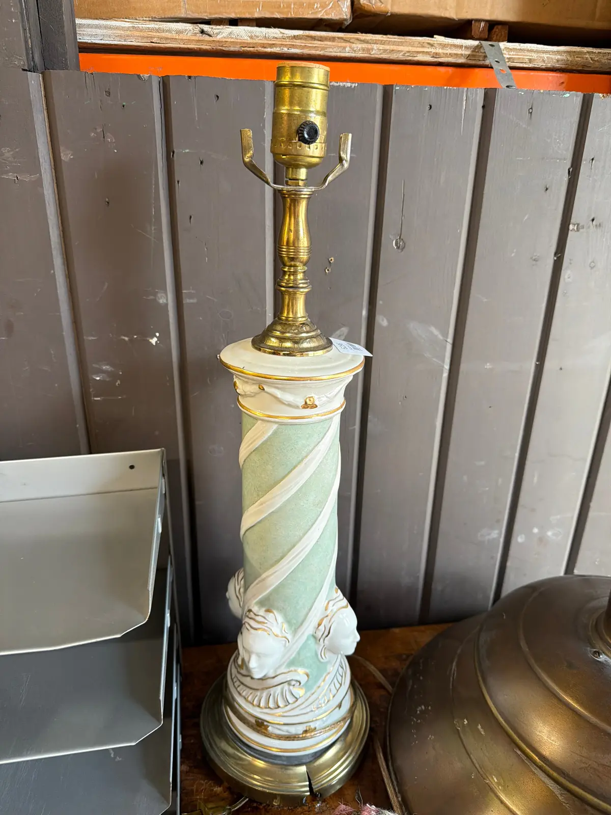 As Found Base Green And White Lamp With Heads 1