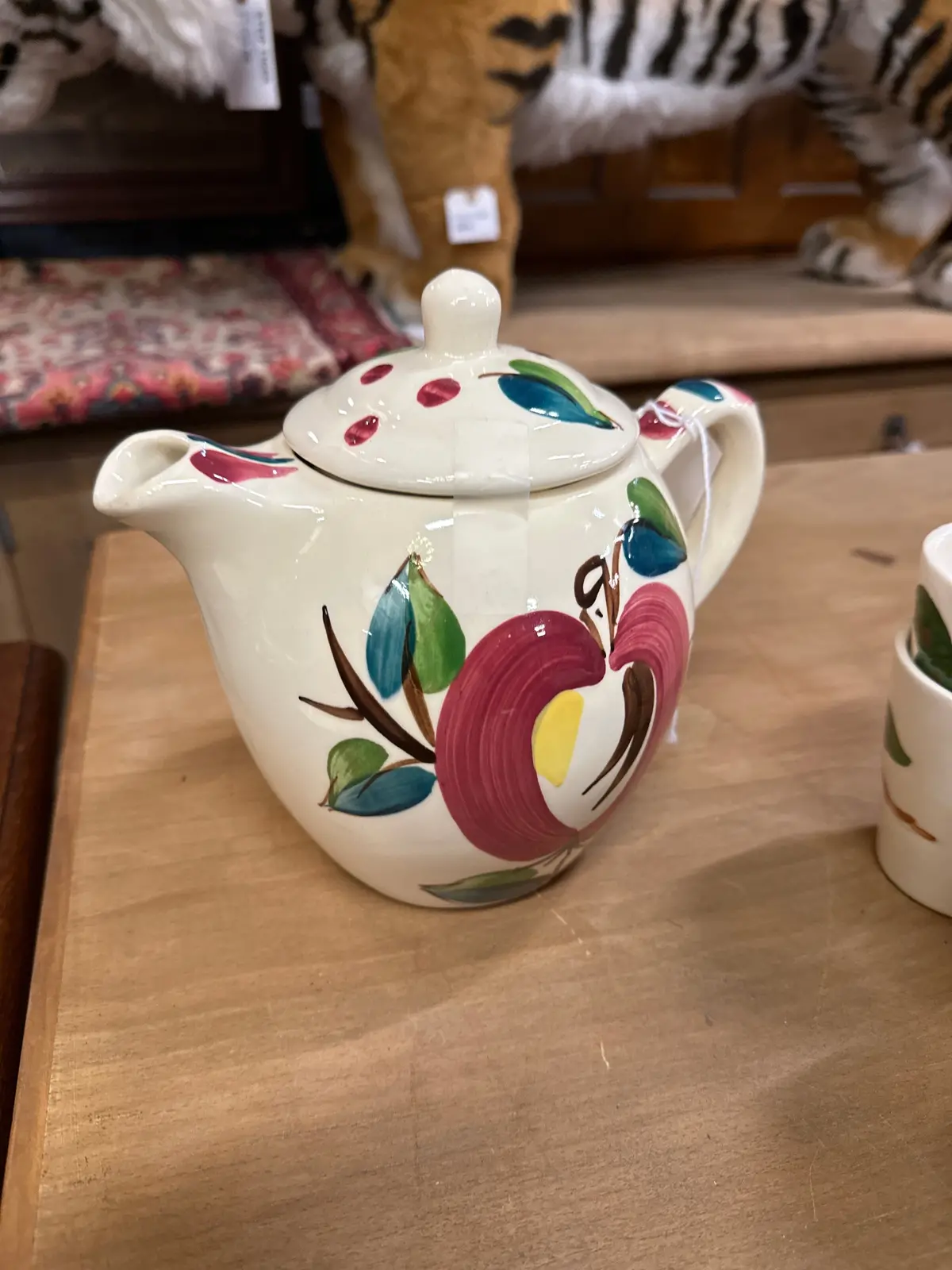 Folkart Teapot With Apples 1
