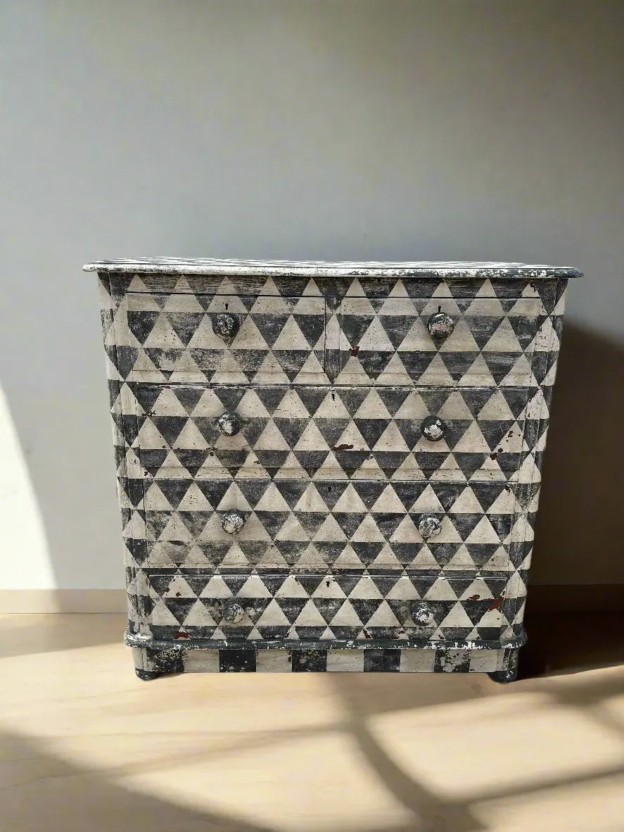 Black And White Triangle Painted 4 Drawer Chest 1