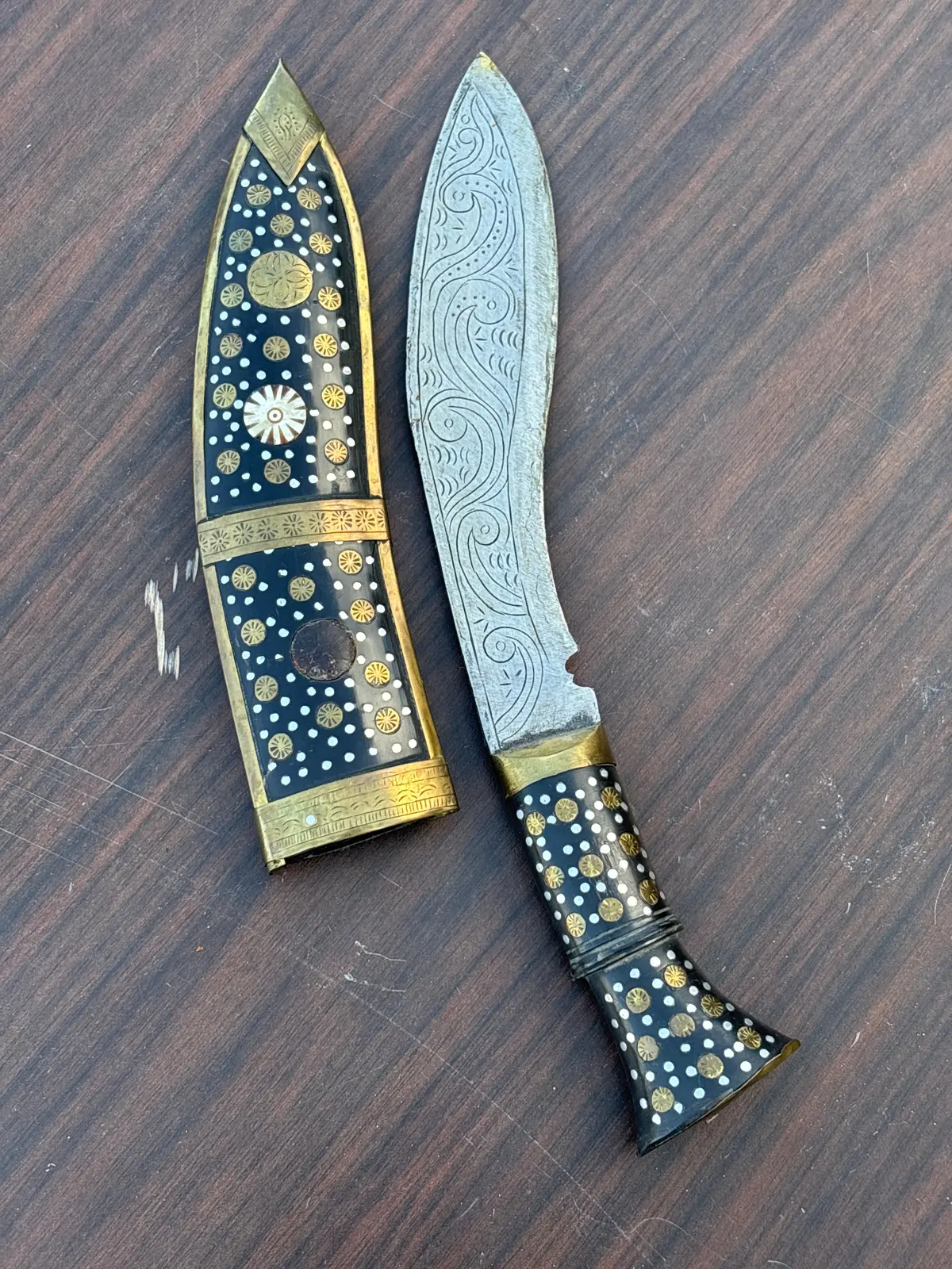 Decorative Knife With Scabbard 1