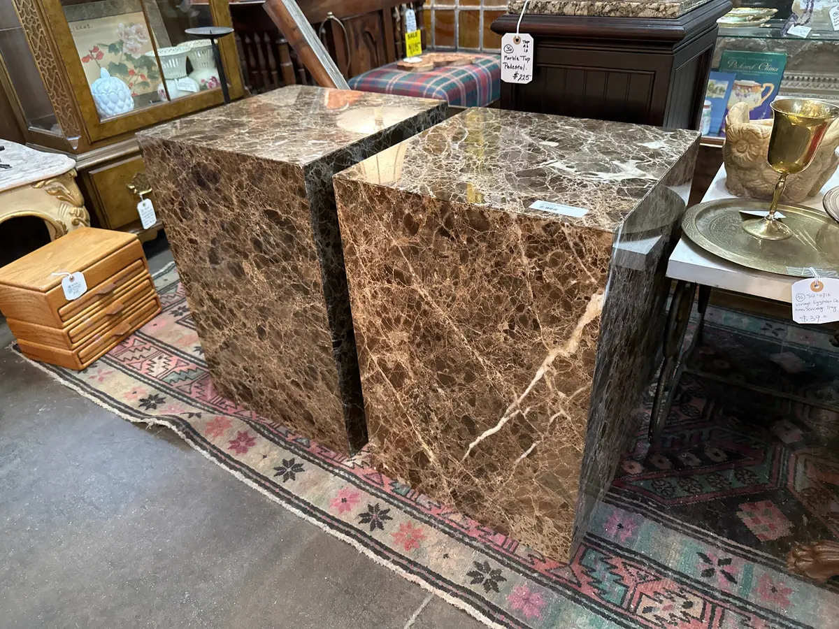 Single Of Modern Emperador Marble Pedestals 1