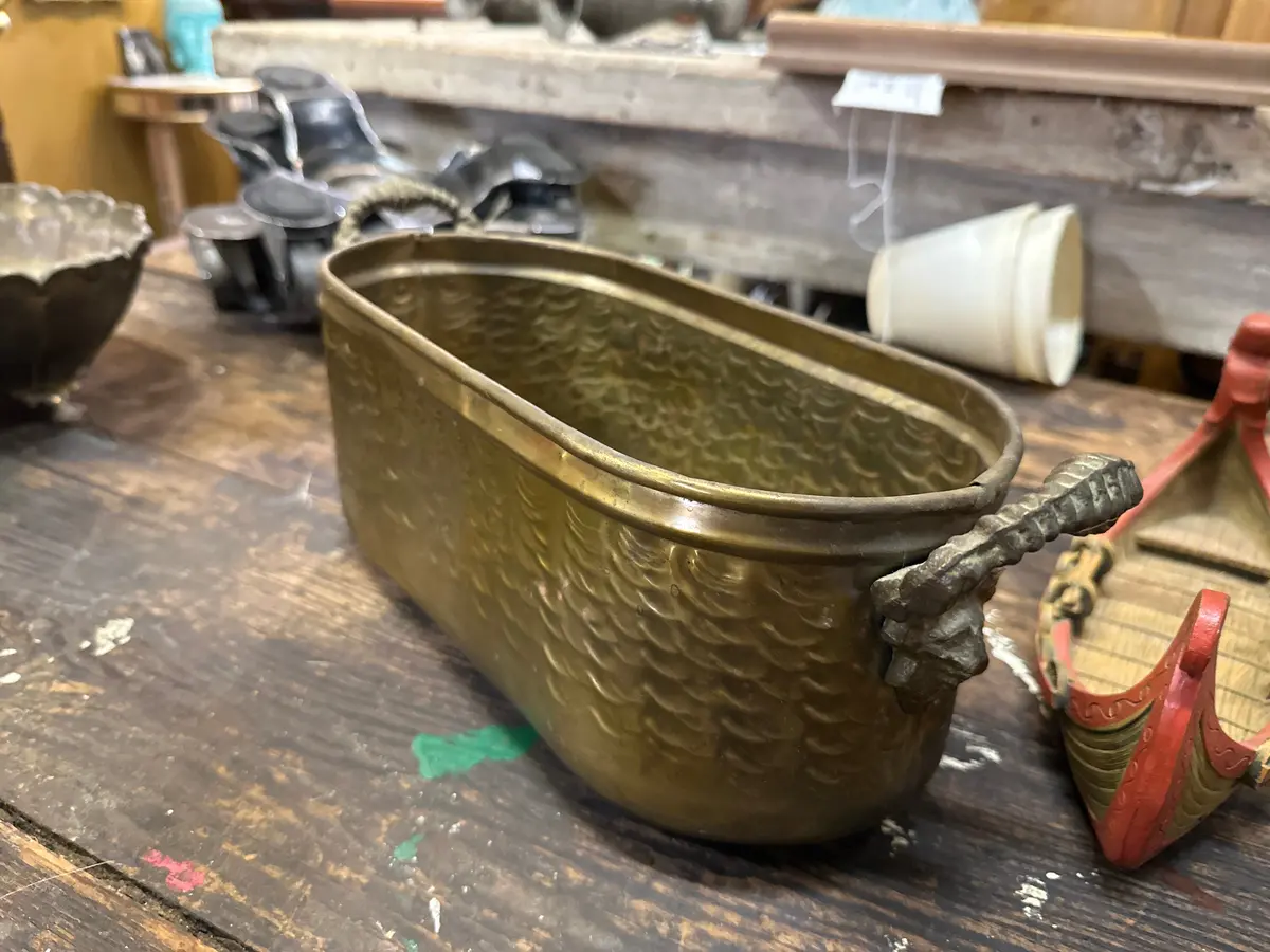 Small Vintage Brass Planter With Lion Handles 1