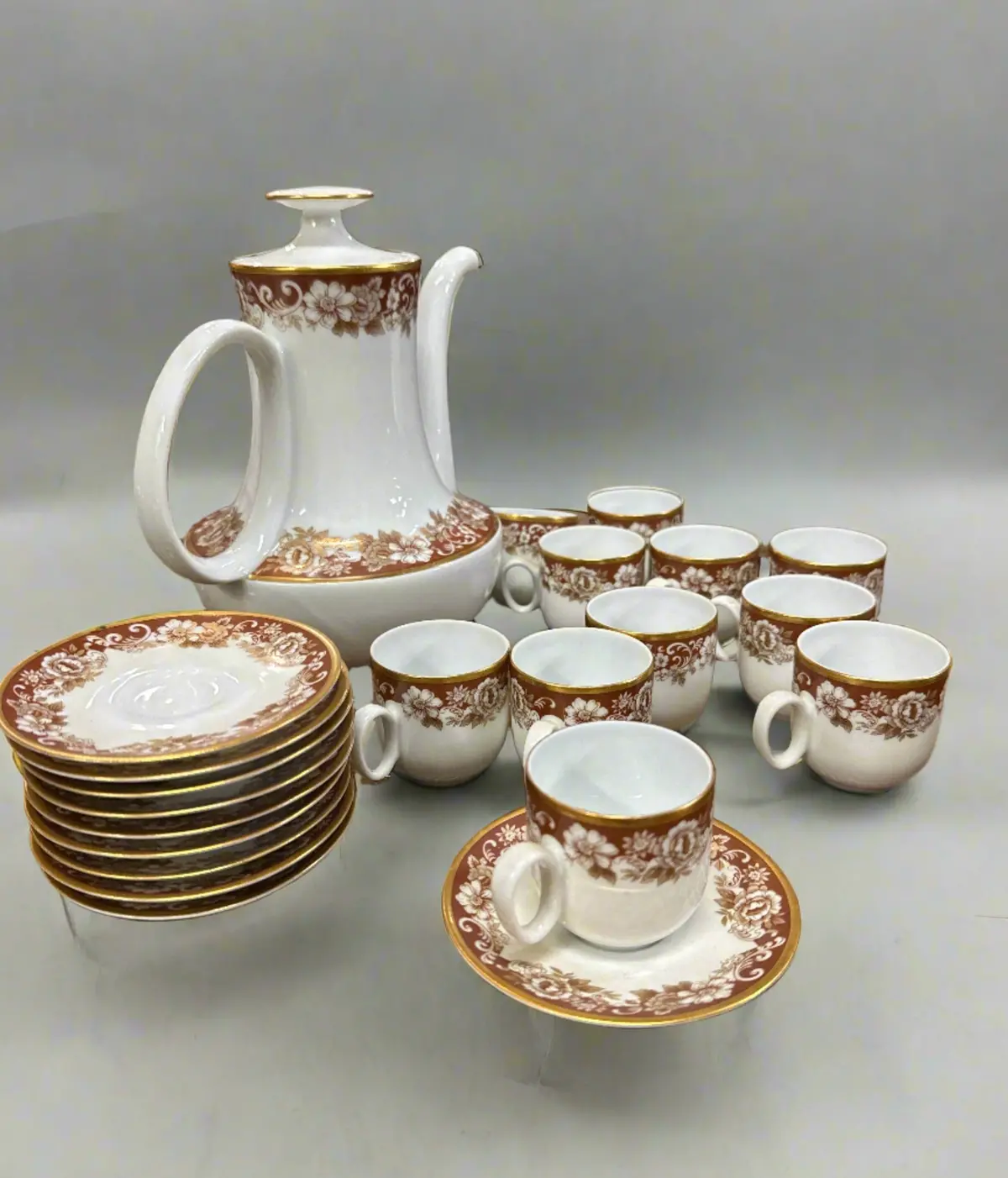 Set Of 11 Red And Gold China Demitasse Cups And Saucers 1
