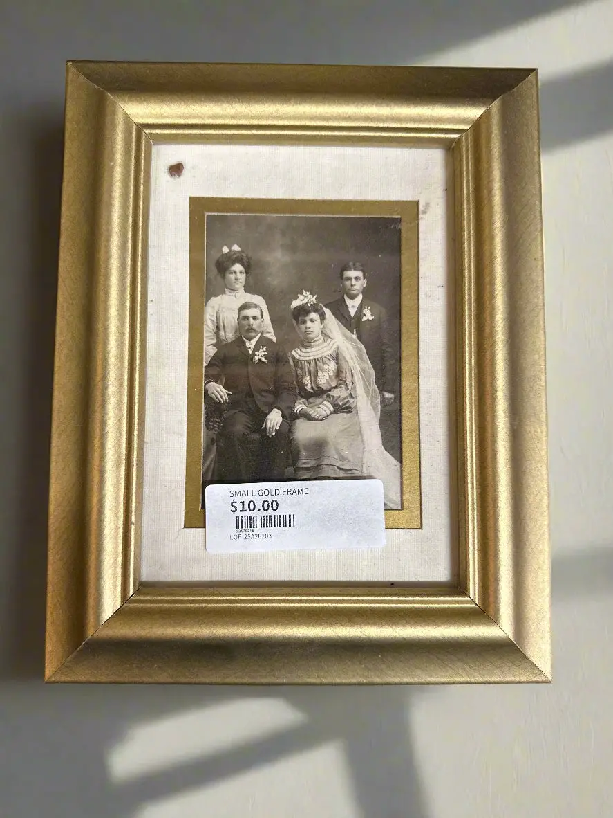 Small Gold Frame 1