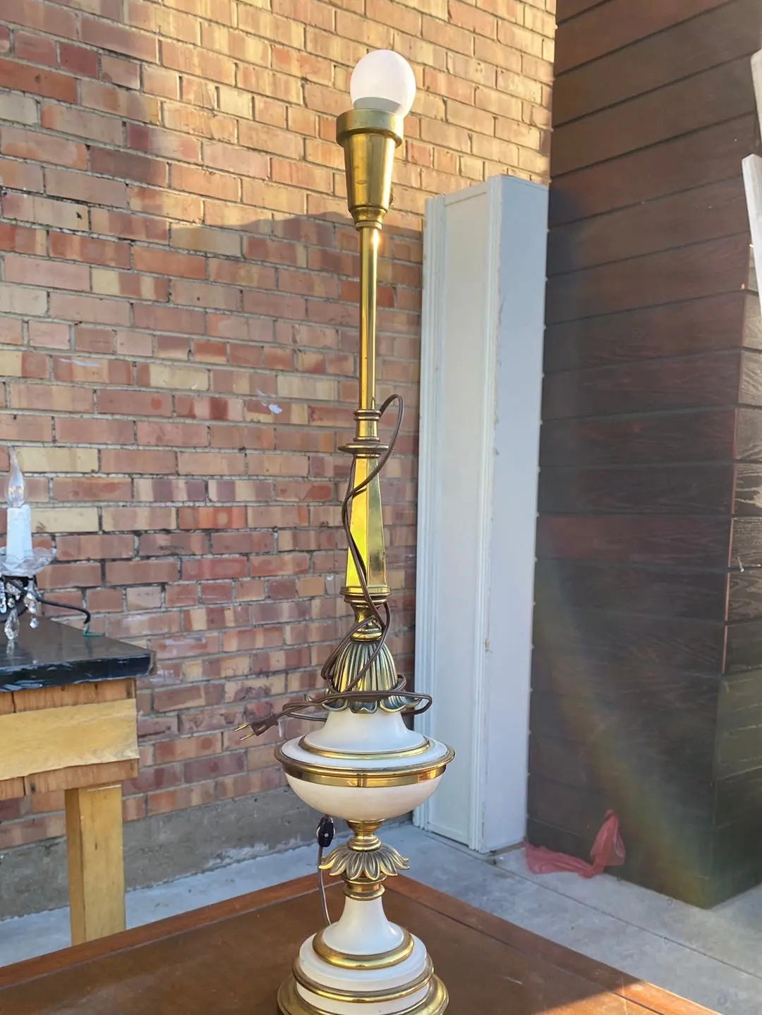 Stiffel Table Lamp Ivory With Brass 1