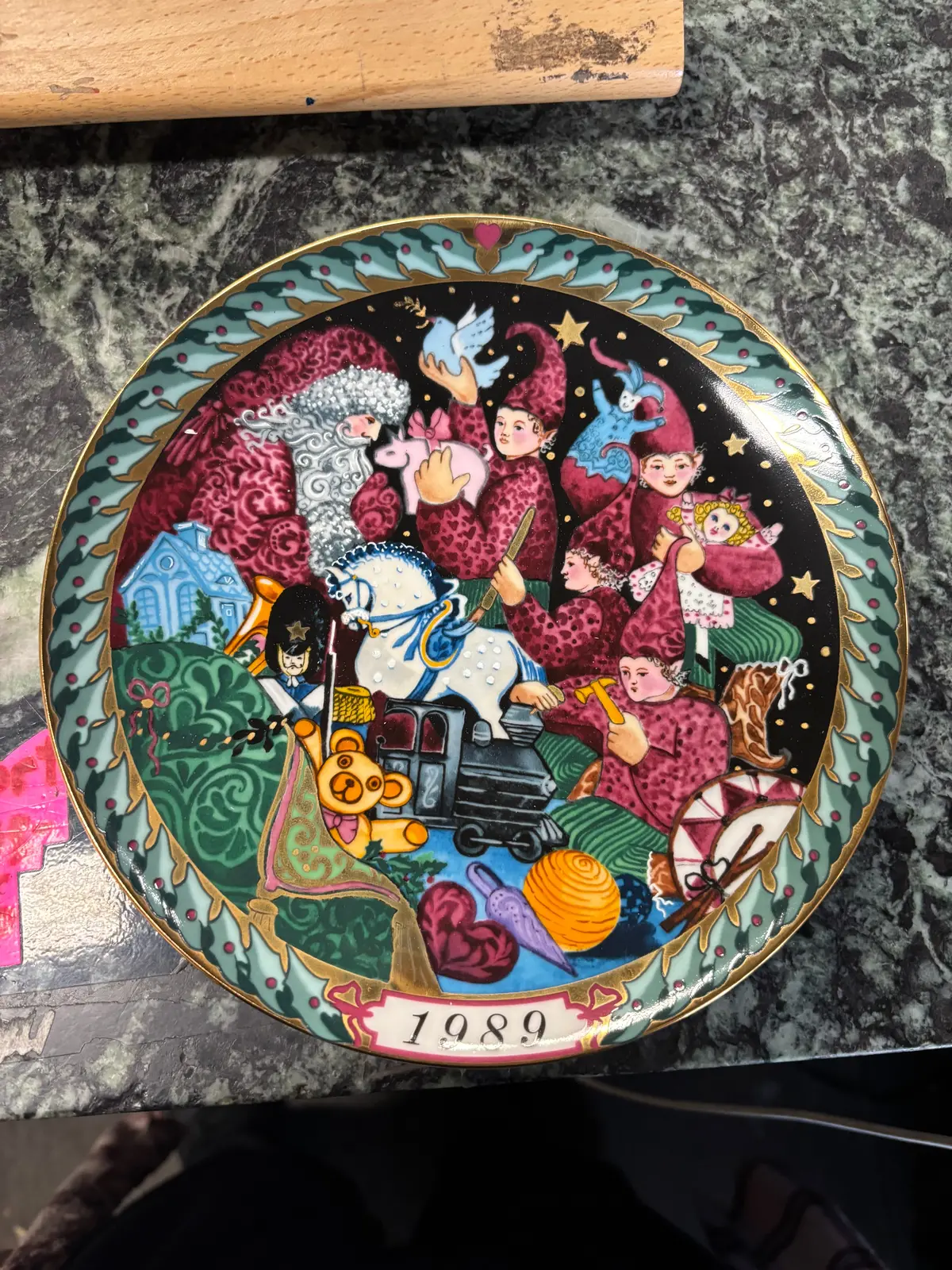 1989 Christmas Collection Plate 1